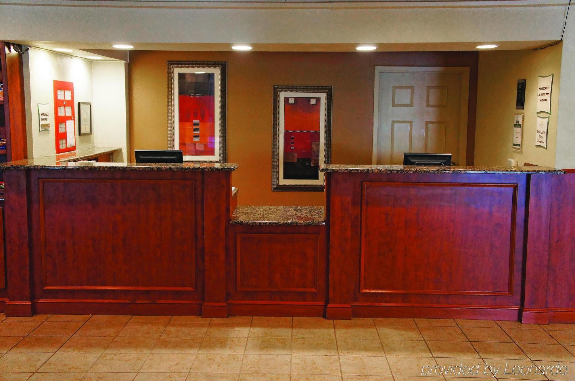 Hotel La Quinta By Wyndham Cleveland Airport West 3*