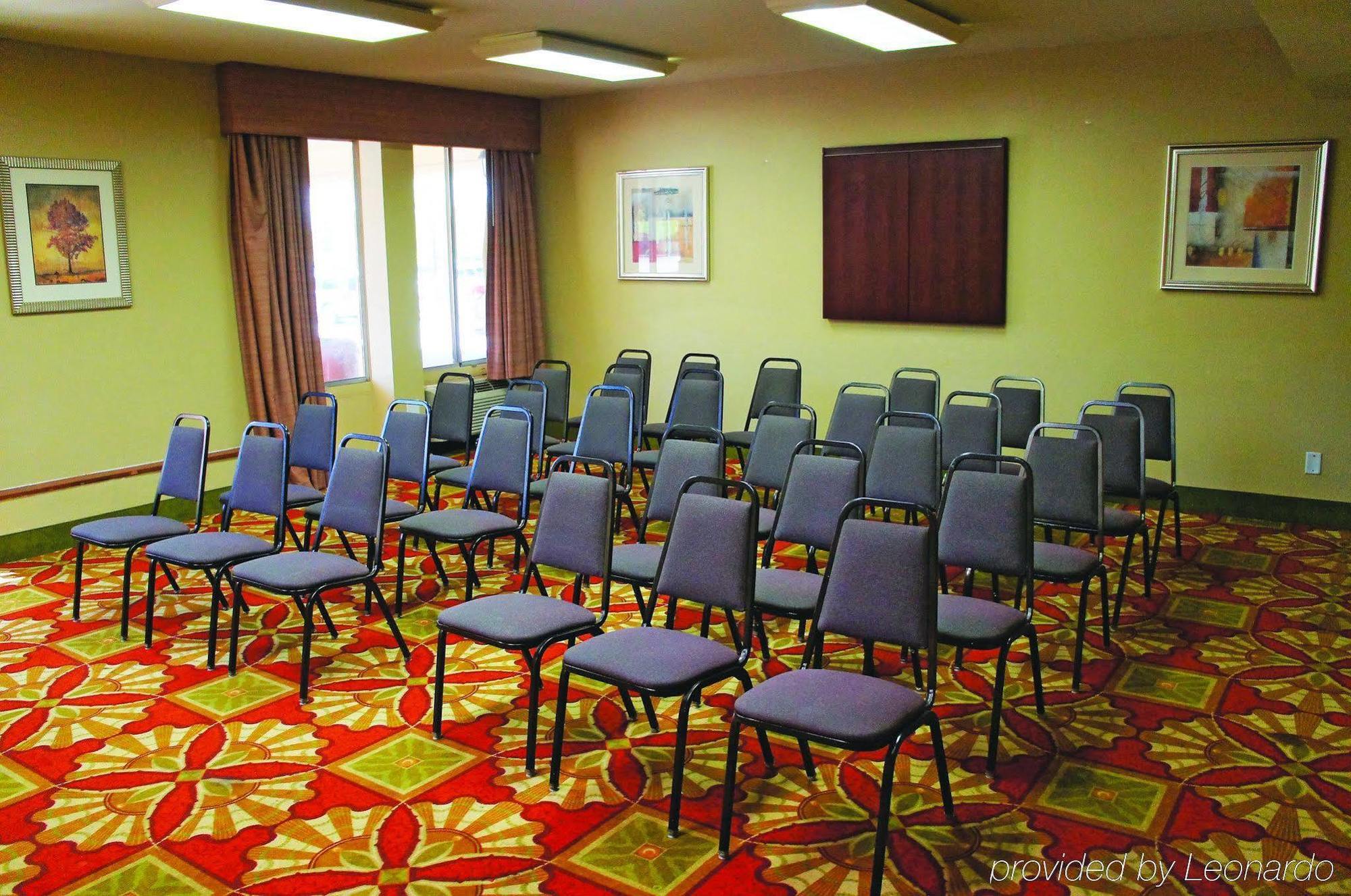 Hotel La Quinta By Wyndham Cleveland Airport West North Olmsted