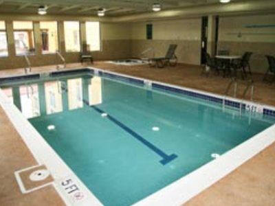 Hotel La Quinta By Wyndham Cleveland Airport West